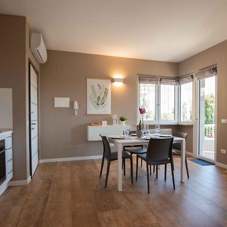 Sirmio Apartments - Narnia Stay Сирмионе Екстериор снимка