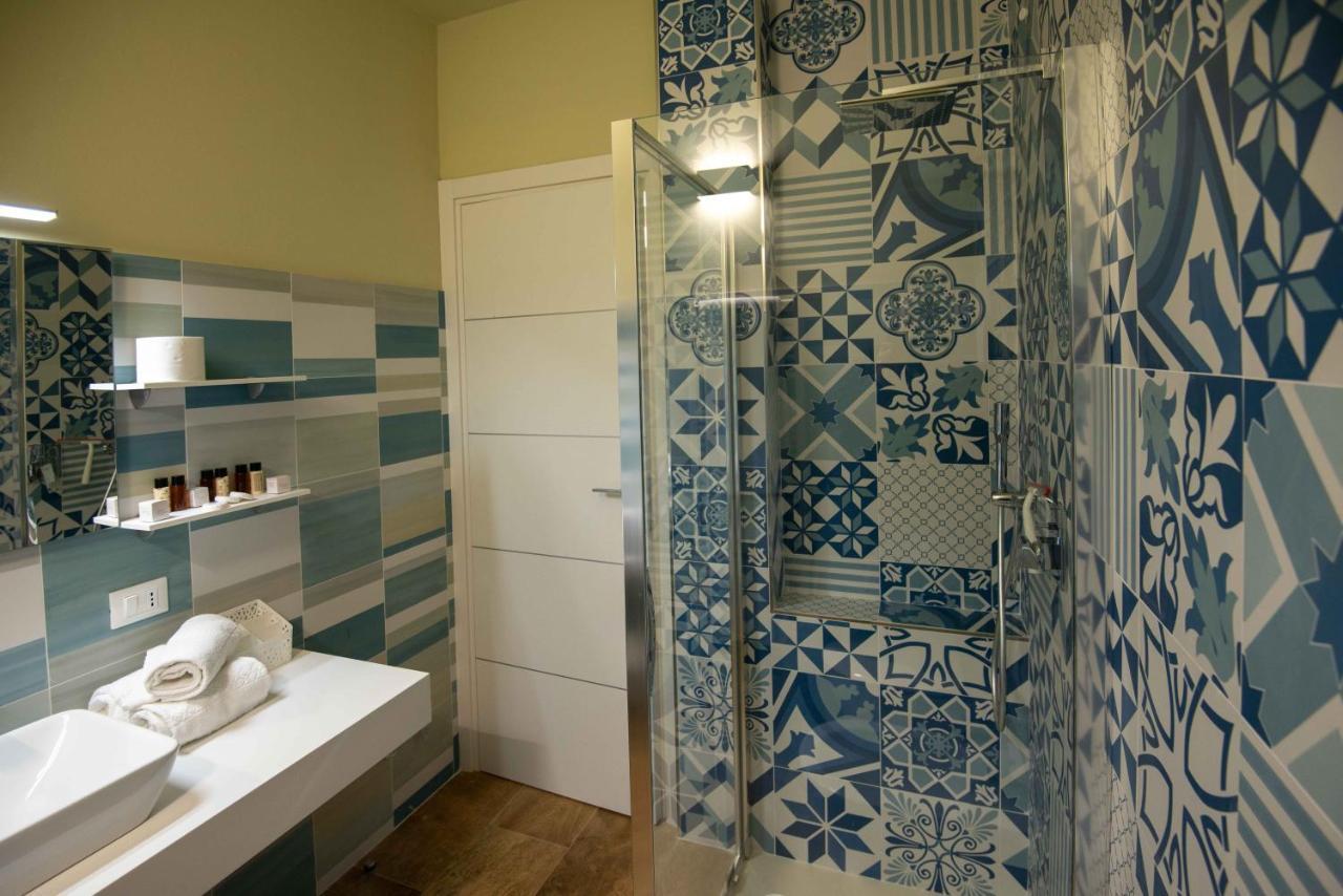 Sirmio Apartments - Narnia Stay Сирмионе Екстериор снимка