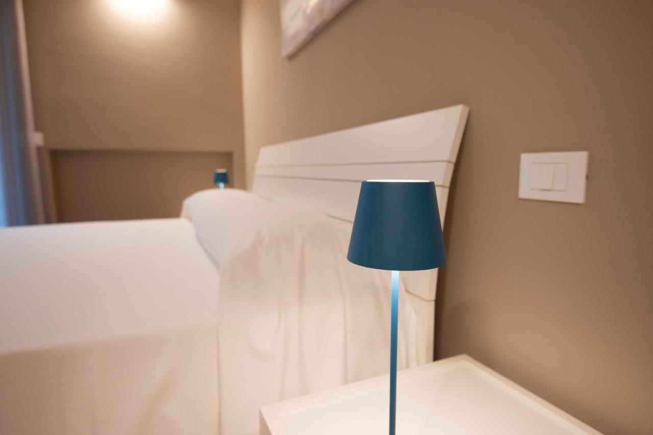 Sirmio Apartments - Narnia Stay Сирмионе Екстериор снимка