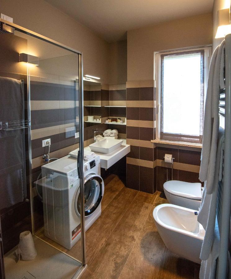 Sirmio Apartments - Narnia Stay Сирмионе Екстериор снимка