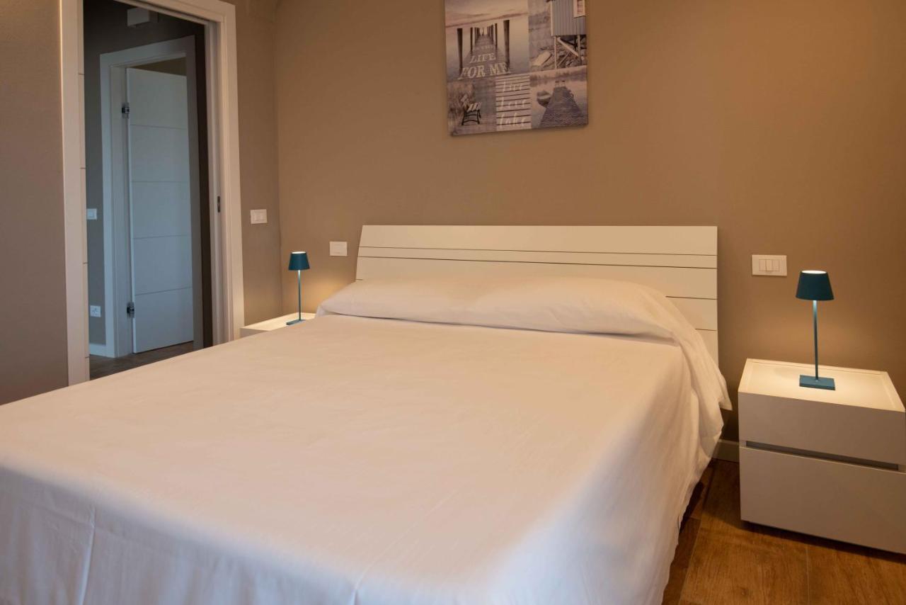 Sirmio Apartments - Narnia Stay Сирмионе Екстериор снимка