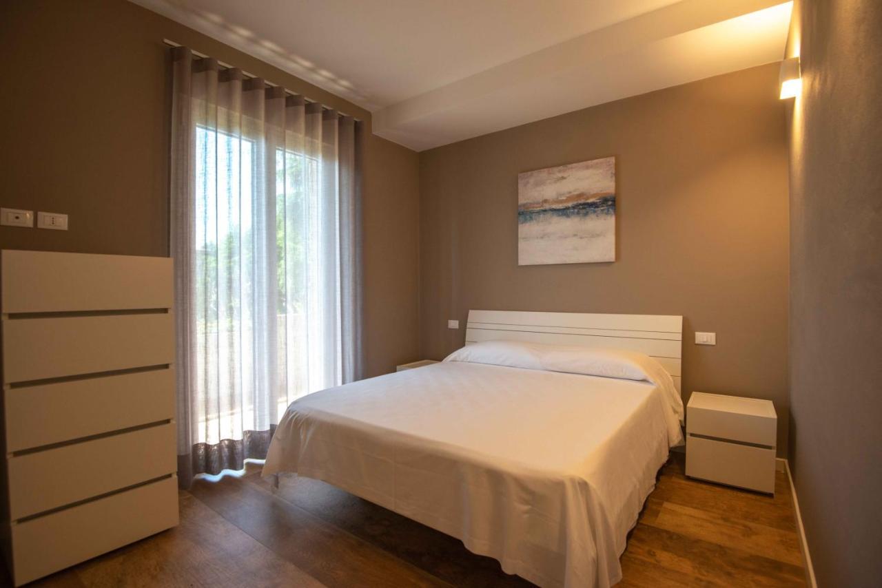 Sirmio Apartments - Narnia Stay Сирмионе Екстериор снимка